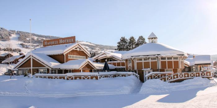 Hafjell hotell i vinterdrakt